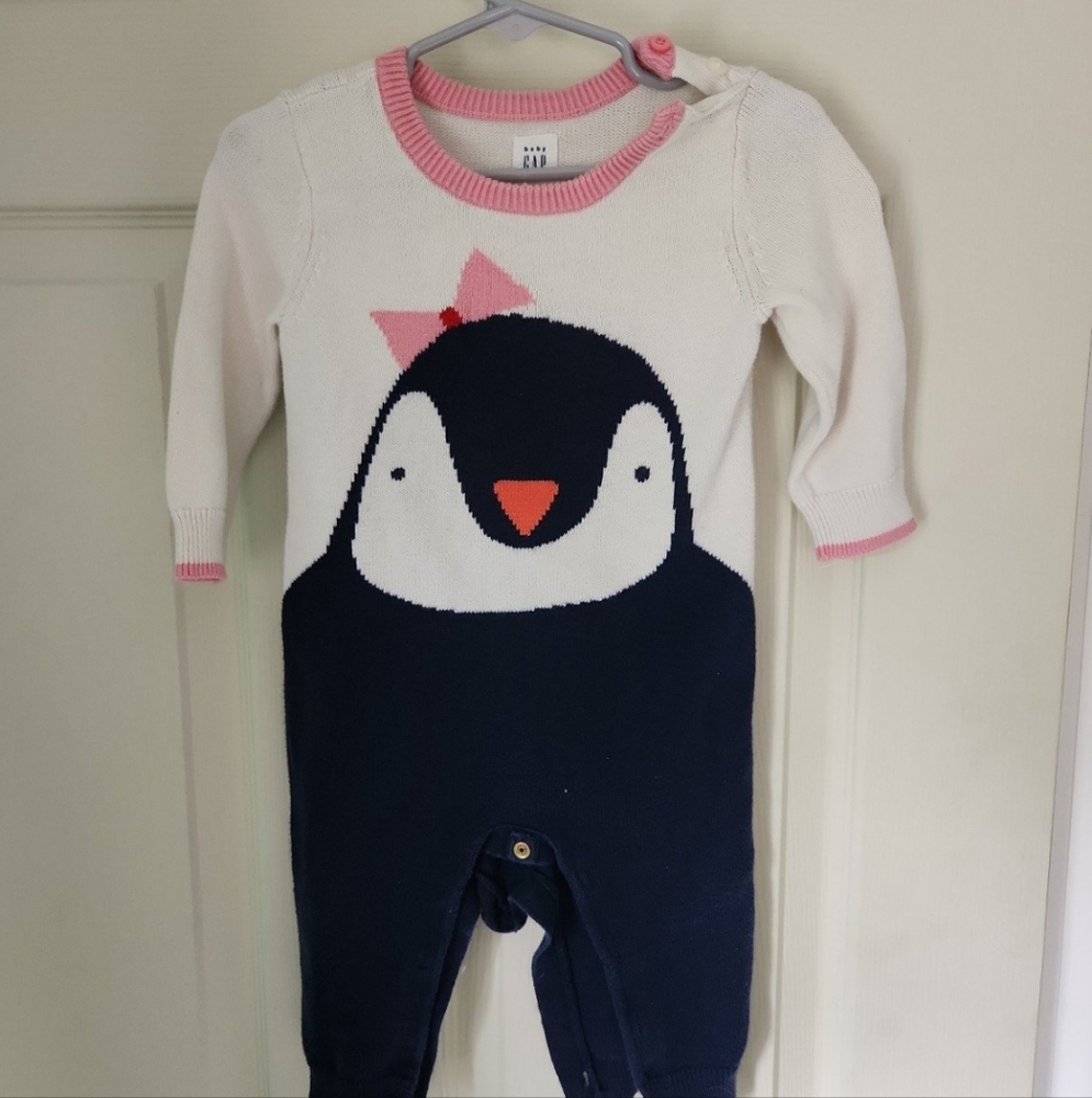 Gap Penguin Design Kids One Piece - White and Black